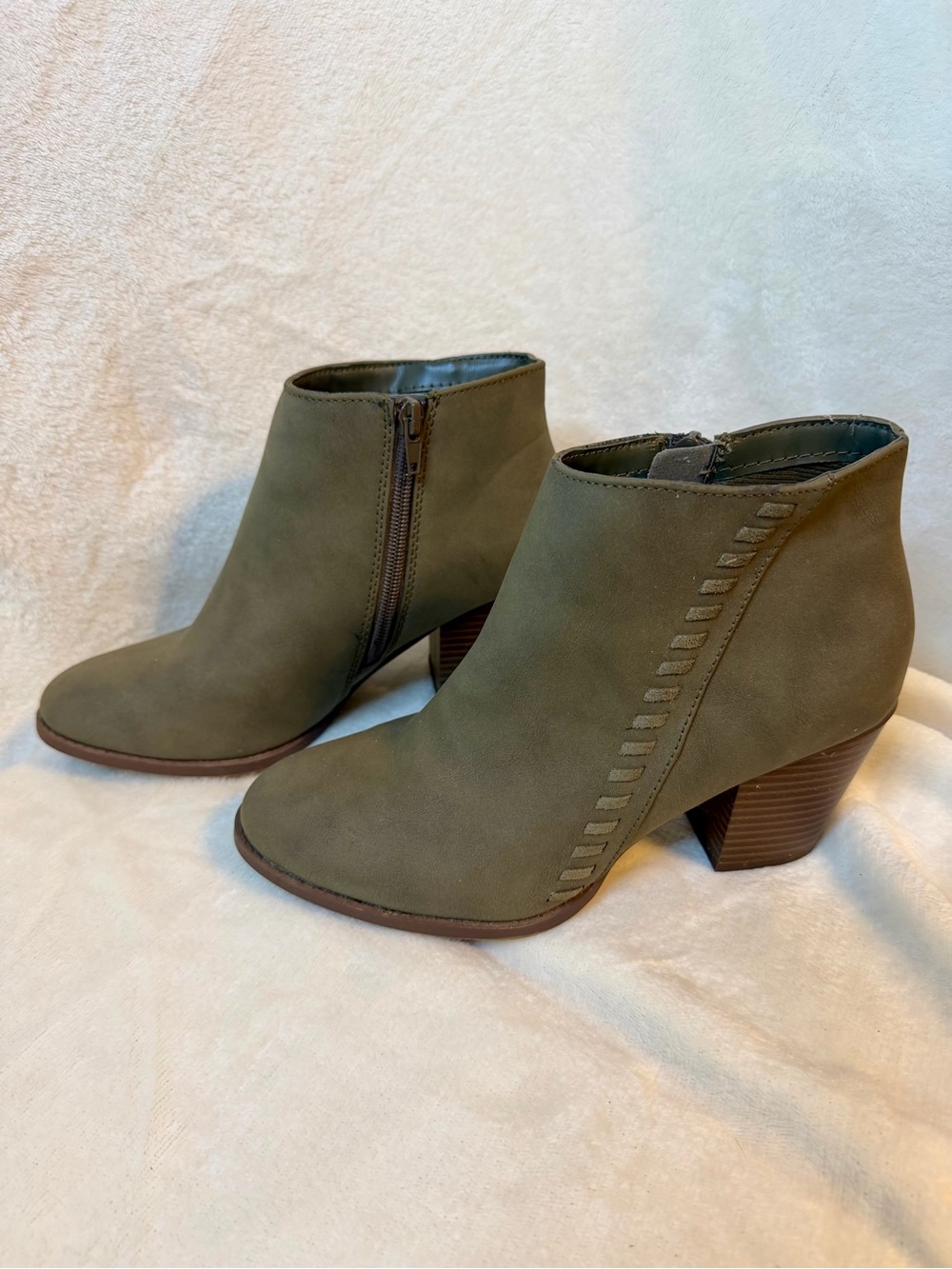 Cityclassified Gray Suede Ankle Booties with Stacked Heel